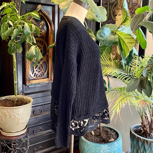 Anthropologie laced trim chain knit shaker sweater - Picture 5 of 13